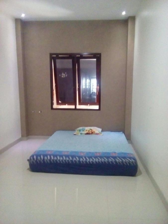 Bintara Jaya Yemima Guest House Бекаси Экстерьер фото