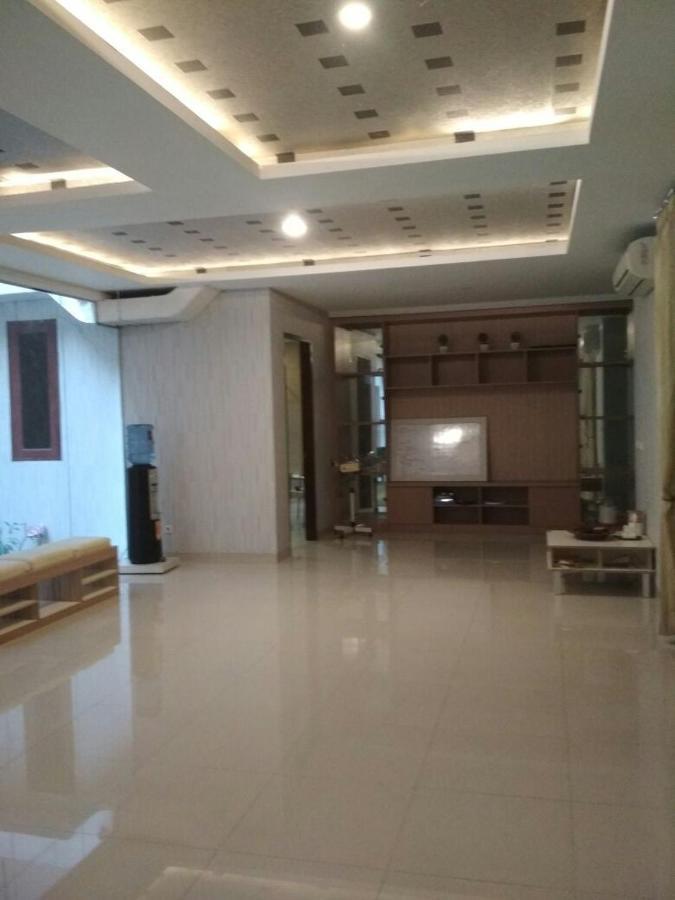Bintara Jaya Yemima Guest House Бекаси Экстерьер фото